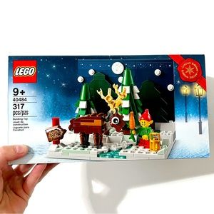 Lego Christmas Santa’s Front Yard North Pole Reindeer & Elf Set Limited Edition
